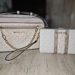 Michael Kors Beige and Gold Crossbody Bag Set